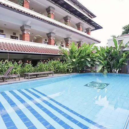 Reddoorz @ Legian Street Hotel